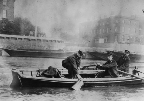 Children’s Songs interpreted through a Modernist Philosophical Lens – Row, Row, Row Your Boat